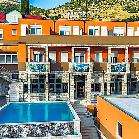 Nur Hotel Mostar